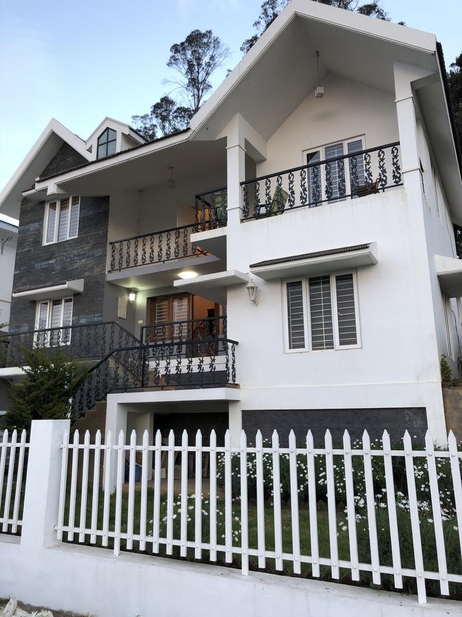 Aanvis Inn Ooty Exterior photo